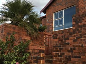 3 Bed Townhouse in Wilro Park