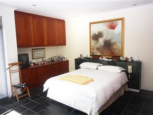 2 Bed House in Green Point