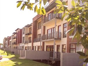 2 Bed Townhouse in Midridge Park
