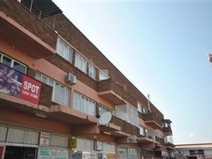 3 Bed Apartment in Lennoxton