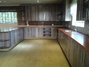 5 Bed House in Gallo Manor