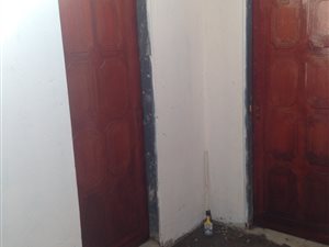 Bachelor apartment in Etwatwa