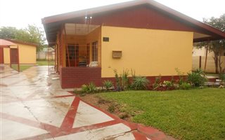 3 Bedroom House in Rustenburg North