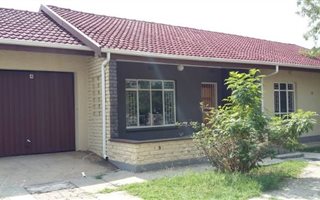 3 Bedroom Townhouse in Rustenburg Central