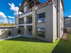 3 Bed Apartment in Waterfall City