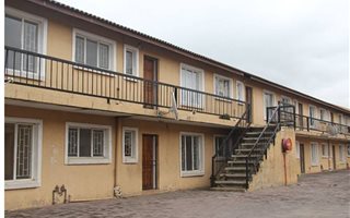 2 Bedroom Townhouse in West Porges