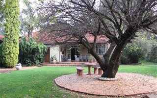 6 Bedroom House in Struisbult