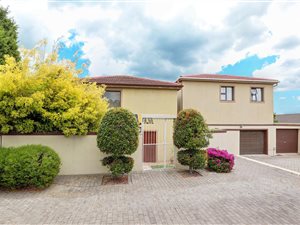 5 Bed House in Durbanville