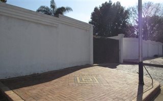 4 Bedroom House in Bramley View