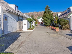 3 Bed Cluster in Anchorage Park