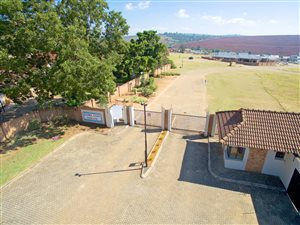 755 m² Land available in White River AH