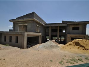 4 Bed House in Eye of Africa