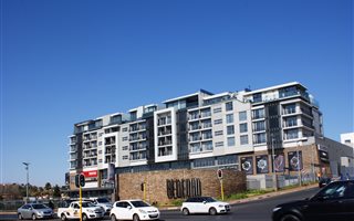 Commercial space in Bedford Gardens