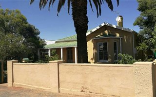 3 Bedroom House in Beaconsfield