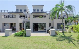 3 Bedroom Apartment in Palm Lakes Estate
