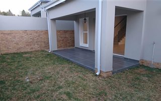 4 Bedroom Townhouse in Bryanston West