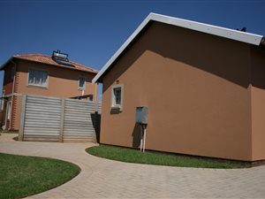 2 Bed House in Vosloorus South