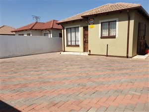 2 Bed House in Riverlea