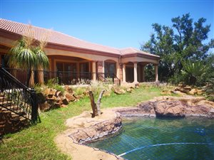 4 Bed House in Leeuwfontein