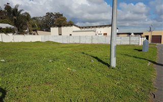265 m² Land available in Newton