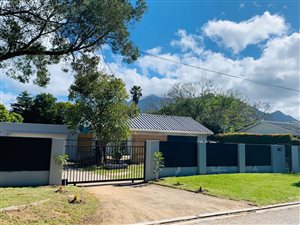 7 Bed House in Heather Park