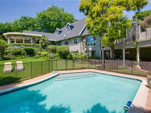 4 Bed House in Hurlingham