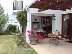 4 Bed House in De Zalze
