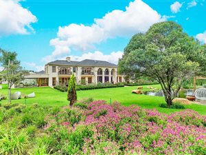 5 Bed House in Waterfall Equestrian Estate