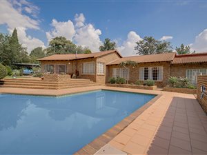 8565 m² Farm in Glen Austin