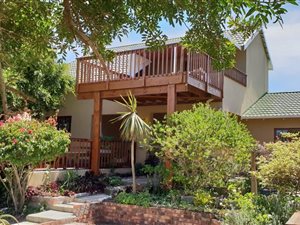 3 Bedroom House in Clarendon Marine