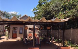 2 Bedroom Simplex in Lyttelton Manor