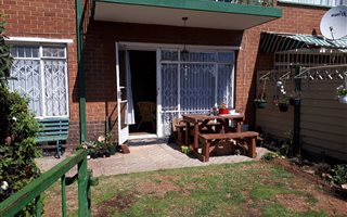 2 Bedroom Townhouse in Croydon