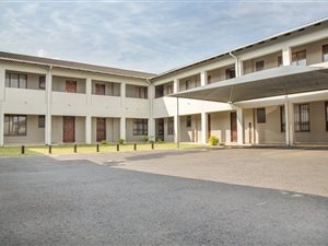 2 Bed Apartment in Richards Bay Central