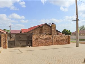 3 Bed House in Kagiso