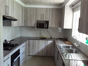 3 Bed House in Bloubosrand