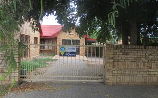 1 Bedroom Apartment in Vryburg