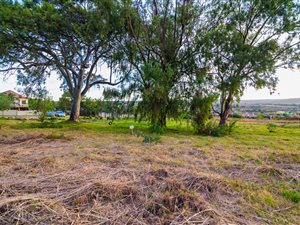 755 m² Land available in Eagle Canyon Golf Estate