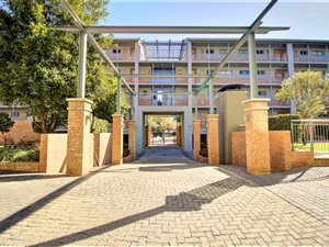 2 Bed Flat in Nieuw Muckleneuk