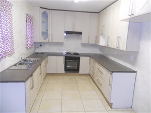 3 Bed Townhouse in Arcon Park