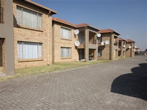 2 Bed Apartment in Mantevrede