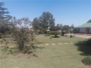 2 ha Farm in Hillside AH