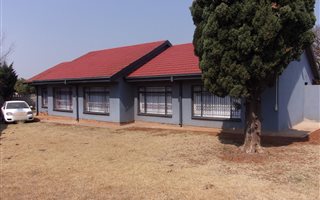 3 Bedroom House in Unitas Park