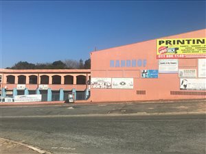 90 m² Office Space in Randburg Central
