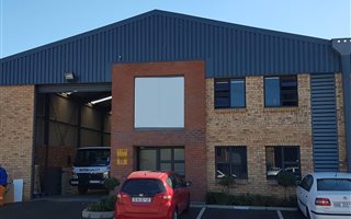 366 m² Industrial space in Hughes