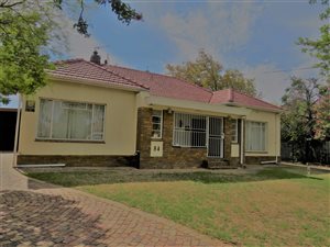 3 Bed House in Strand North