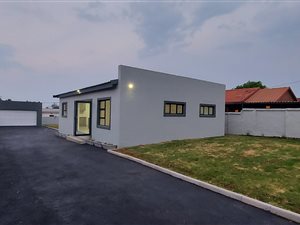 3 Bed House in East Lynne