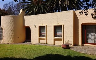 3 Bedroom House in Highway Gardens