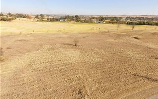 2814 m² Land available in Blair Atholl Estate