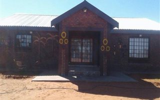 246.3 ha Land available in Kuruman