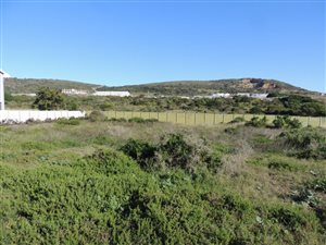 623 m² Land available in Diaz Beach